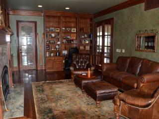 Lovely Charming Villa with Vineyards and Outdoor Pool in Oregon's Willamette Valley - 8