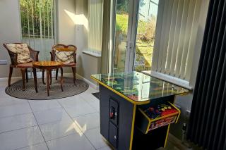 Lux Central Whitby Near Pannett Park/Cinder Trail - Whitby - 1