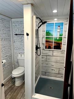 Quaint Loft Cabin with Luminous Spaces in Bayfield, Wisconsin - 6