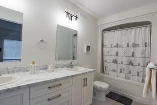 Charming, modern, luxury house with garage - Riverview - 1