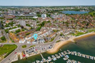 Lobster Cottage - Stone's Throw from Vibrant Poole Quay - 9