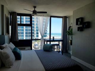 Oceanview Couples Retreat by Boardwalk & Top Cuisine - Daytona Beach - 9