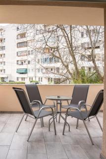 Iris Apartments - 8