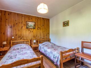 Rez de chalet calme avec terrasse - 2 chambres, proche pistes à La Clusaz - FR-1-437-10 - La Clusaz - 6