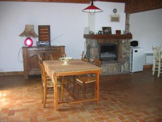 Maison au GRAND calme - Beurrières - 4