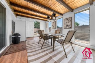 Chapala Charm 6BR Family Oasis - An Irvie Home - Albuquerque - 1