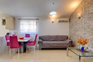 Holiday Home Jasminka - Medulin - 1