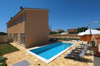 Villa Lara 2 - 8