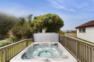 Seascape Home - Trinidad - 9