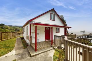 Seascape Home - Trinidad - 7