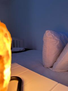 Stylish 2 Bedroom Flat Slough - Moffat - 3