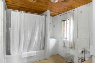 Charming Five-Person Cabin Rental in Connecticut River Valley of New Hampshire - 5