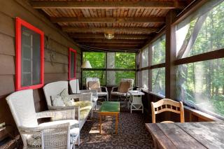 Charming Five-Person Cabin Rental in Connecticut River Valley of New Hampshire - 4