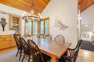 Forest Escape - GM 428 - Black Butte Ranch - 3
