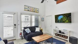 Spacious Yard, Free Parking, Washer and Dryer - 5