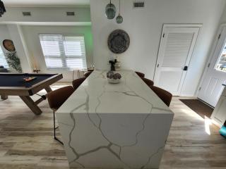 Whiskey Rose AC-New Renovation! With Pool Table! - Atlantic City - 0