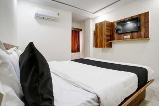 Hotel O Apollo - Ahmedabad - 1