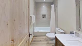 Crestwood 1116 Premier 2 Bedroom - 7