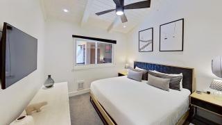Crestwood 1301 Premier 1 Bedroom plus Loft - 9