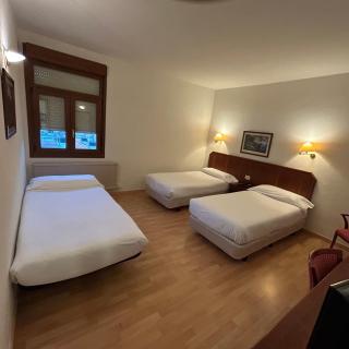 Hotel Unzaga Plaza - Eibar - 3