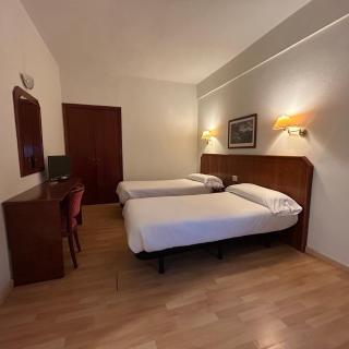 Hotel Unzaga Plaza - Eibar - 7