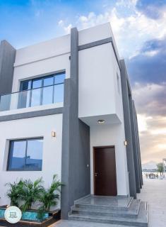 Sea Breeze Villa, Al Dana, Fujairah - Fujaira - 3