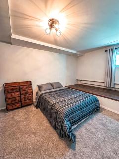 Modern Downtown Stay - Yellowknife - 3