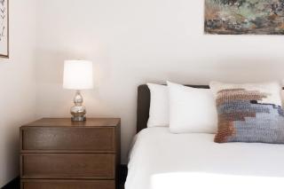 The Signature King with Mountain Views - Bisbee - 9