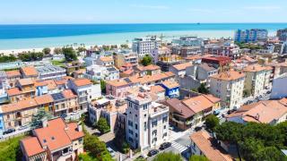 Spacious Apartment a few steps from the Beach - Civitanova Marche - 0
