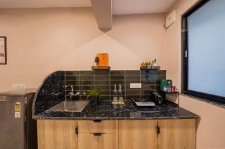 Ultra Luxury 3BHK Stylish Apartment, Walk to Taj Mahal, 1500SQFT - 2