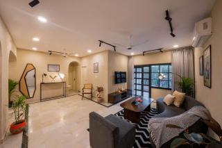 Ultra Luxury 3BHK Stylish Apartment, Walk to Taj Mahal, 1500SQFT - Agra - 1