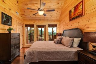 Big Bear Retreat, free tickets, no catch! - Sevierville - 1