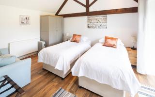 Deer Cottage at Rowden Manor - Sleeps 5 & Parking - Chippenham - 6