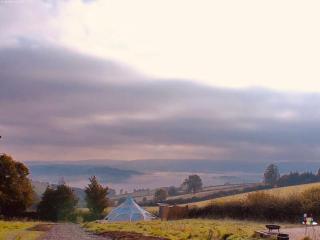 Luxury Stargazing Glamping - Seren Hardd with Hot Tub - Llanidloes - 2