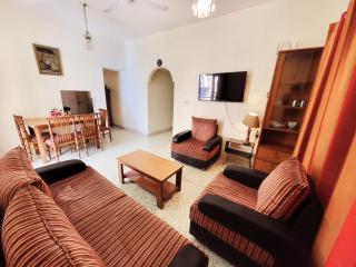 Cozy fully furnished 2bhk Flat Cooke town - Bangalore - 0