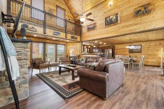 Donwell Manor, free tickets, no catch! - Sevierville - 2