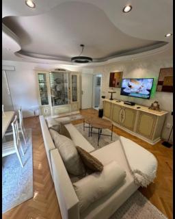 LuxeStay - Skopje - 0
