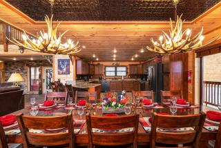 Deer Haven, free tickets, no catch! - Pigeon Forge - 1