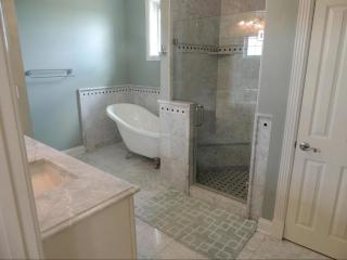 Sleek Two-Person Accommodation for a Getaway near Lake Barkley, Kentucky - 8