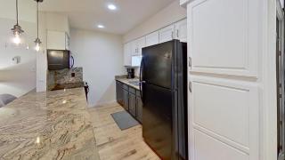 Crestwood 2112 Deluxe 2 Bedroom - 4