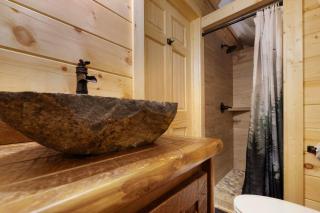 Cub House Teepee, Free Tickets, NO catch! - Sevierville - 6