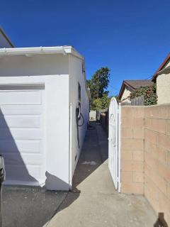 Private Room only with Private entrance - 6