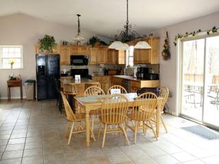 Secluded Family Getaway with Stunning Mountain Views near Pigeon Forge, Tennessee - 9