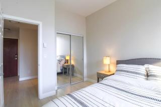 Beautiful Downtown Unit - Vancouver - 3