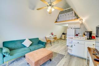 Walk to Lake Taneycomo Cabin with Deck and Fire Pit! - Rockaway Beach - 5