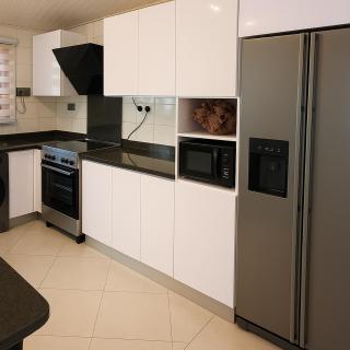 NEWLY LISTED Perfectly located home in East Legon - Accra - 6