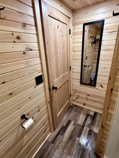 Glorious Lofted Cabin Perfect to Reconnect with Nature in South Dakota - 3