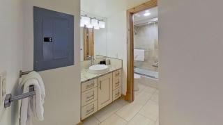 Crestwood 2307 Premier 1 Bedroom Plus Loft - 7