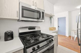 Modern Miami Beach Apt King & Sofa Bed Comfort - Miami Beach - 1