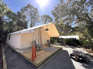 Charming Secluded Tented Cabin in Sarasota, Florida - 2